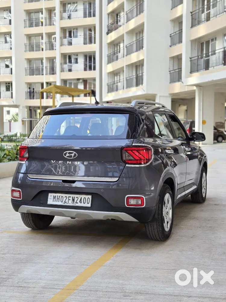 Hyundai Venue Petrol 2021