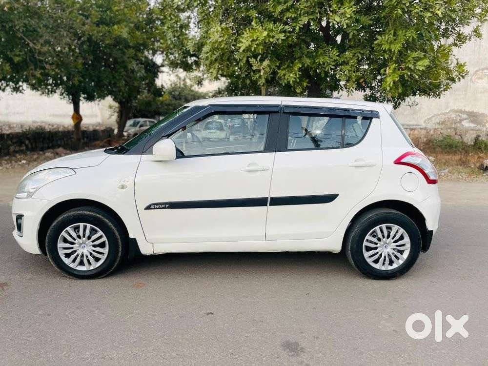 Maruti Suzuki Swift 2018 Lxi, 2017, Petrol