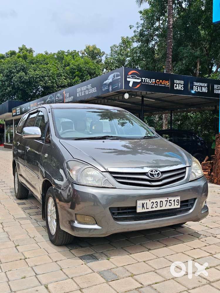 Toyota Innova 2.5 V 7 Str, 2011, Diesel