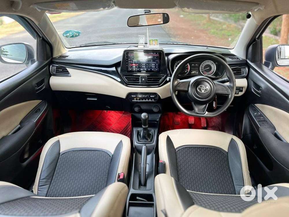 Toyota Glanza, 2023, Petrol