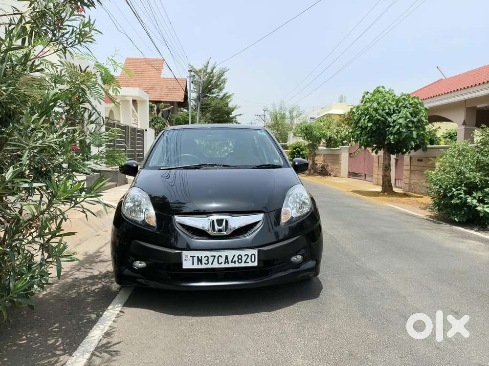 Honda Brio V Mt, 2012, Petrol