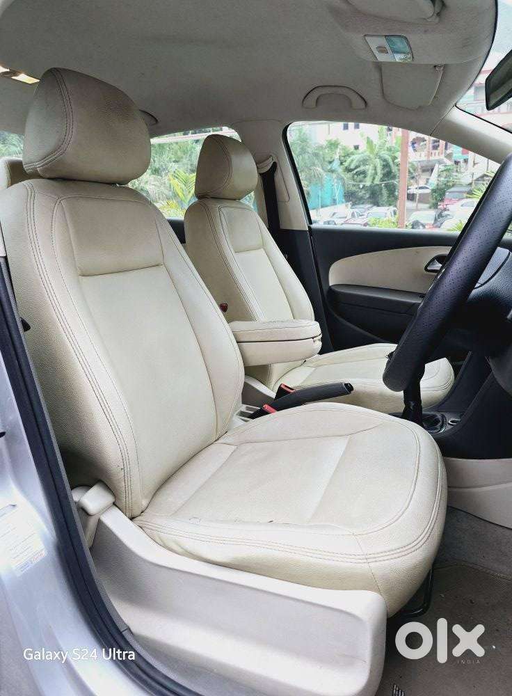 Volkswagen Vento 2010-2013 Petrol Highline, 2012, Petrol