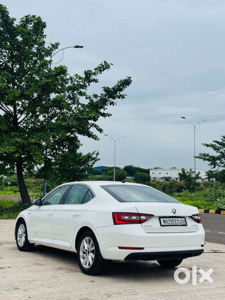 Skoda Superb L&k 1.8 Tsi At, 2019, Petrol