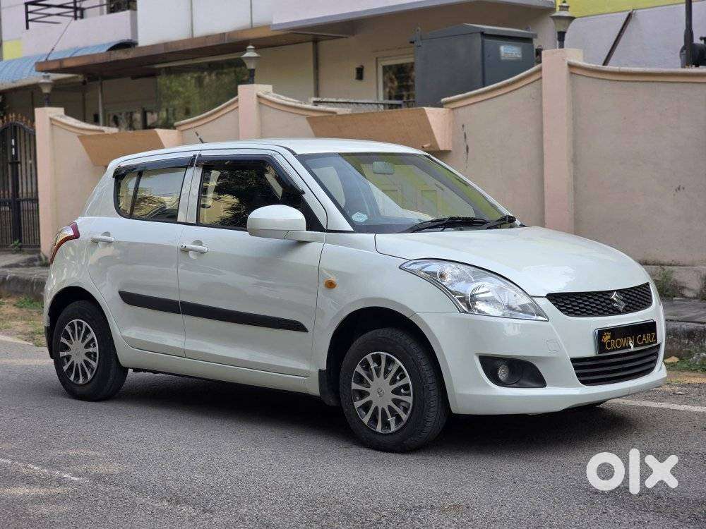 Maruti Suzuki Swift Lxi, 2015, Petrol