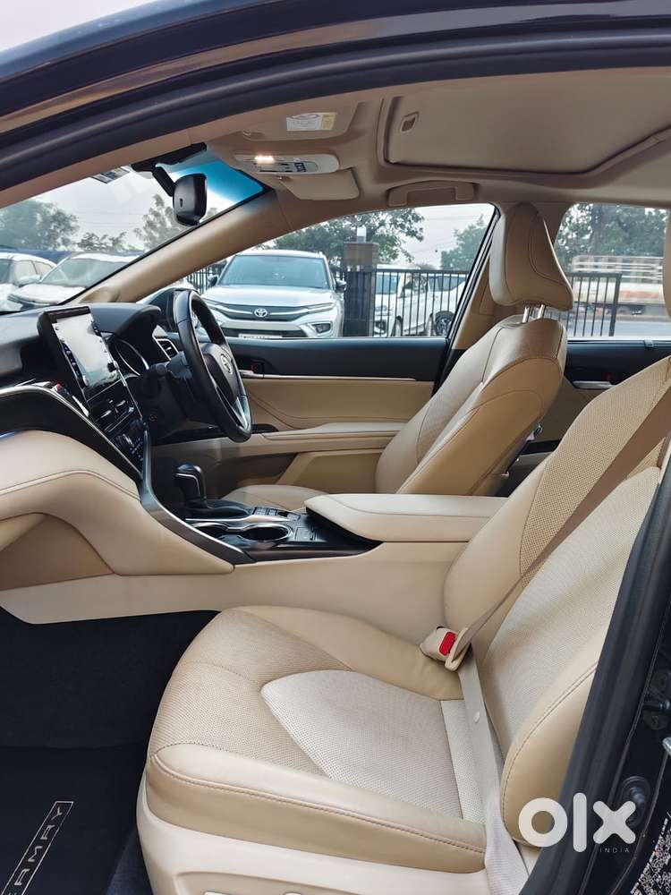 Toyota Camry Hybrid, 2024, Petrol