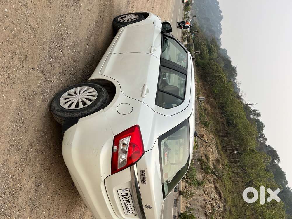 For Sale: 2016 Maruti Suzuki Swift Dzire Vxi Petrol – Well Maintained
