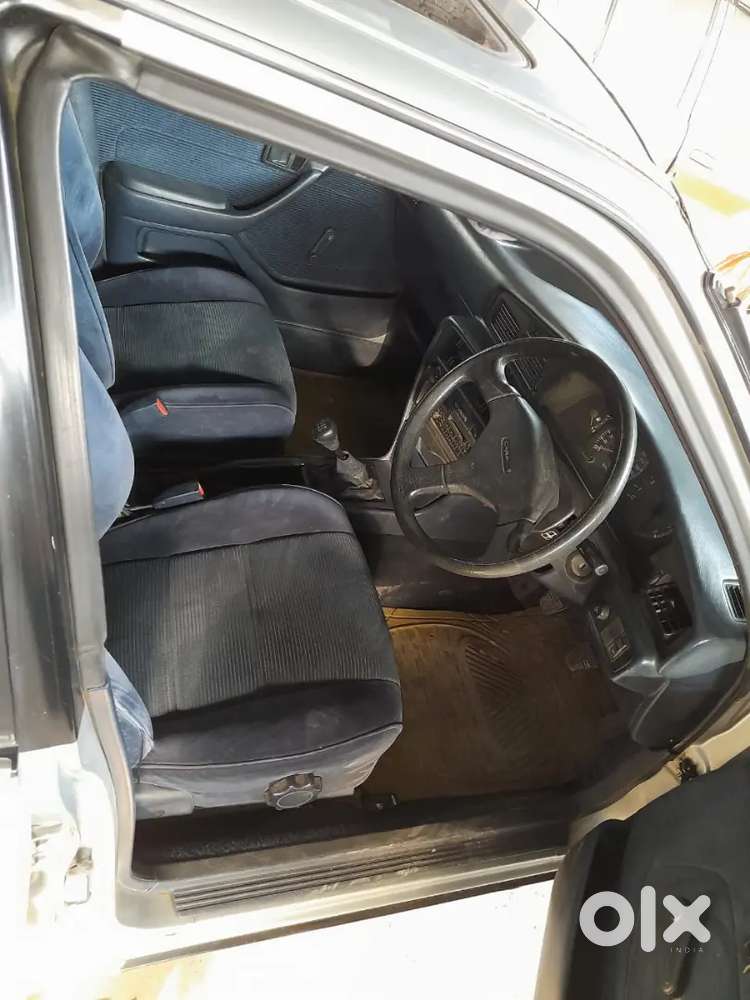 A.c  Power  Steering,  Sun Roof  , & E.t.c