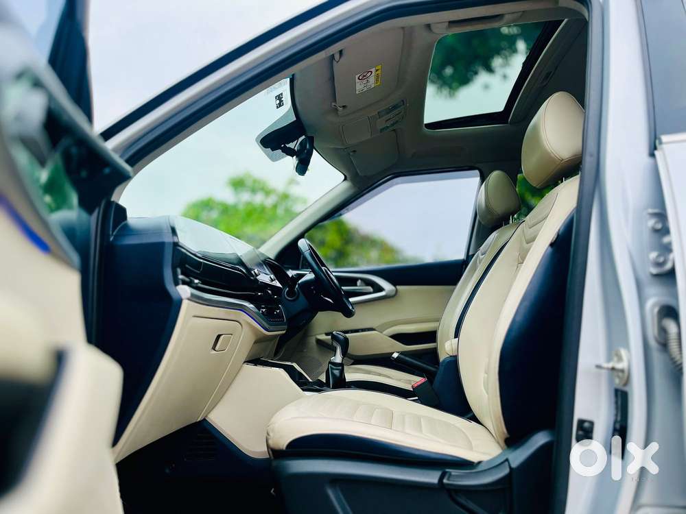 Kia Carens 1.5 Luxury Plus Turbo 7 Str, 2022, Petrol