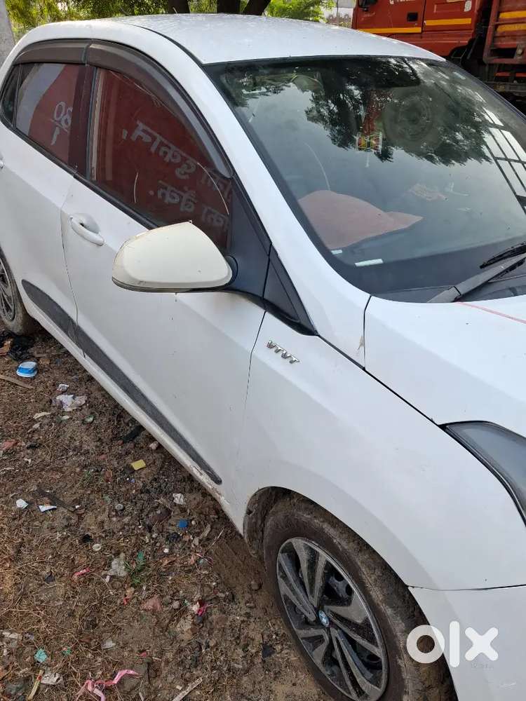 Hyundai Xcent Base 2016