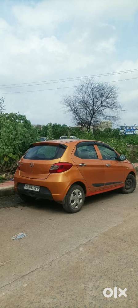 Tata Tiago 1.2 Revotron Xt (o), 2018, Petrol