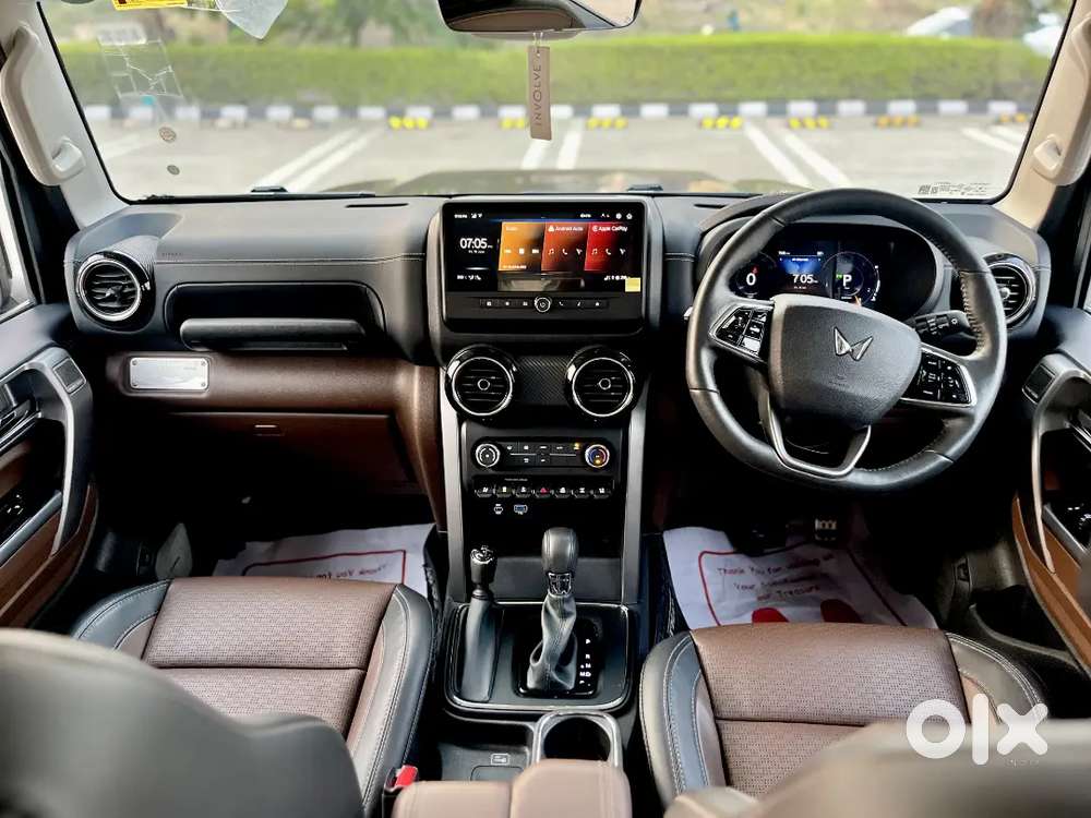 Mahindrathar Roxx Ax7l 4x4 Diesel Automatic . Top Model Car