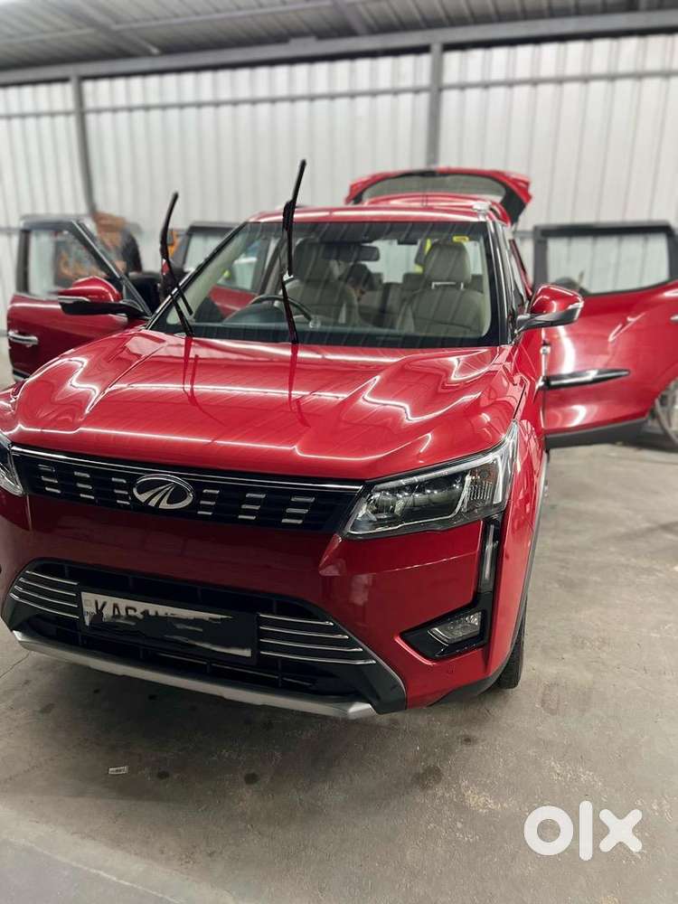 Mahindra Xuv300 W8(o) 2019 Petrol, Full Showroom History, 63k Driven