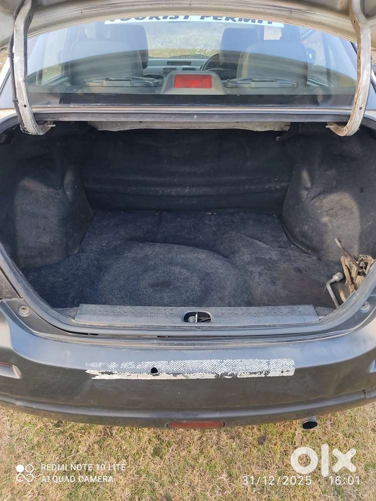 Maruti Suzuki Dzire 2015