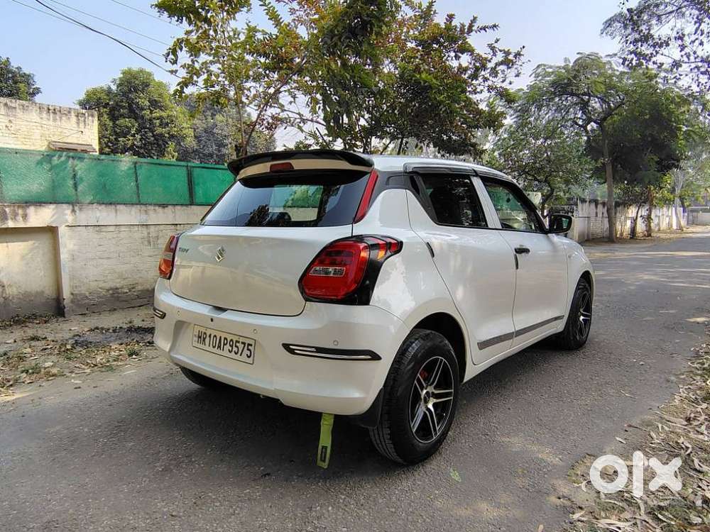 Maruti Suzuki Swift Lxi Optional-o, 2022, Petrol
