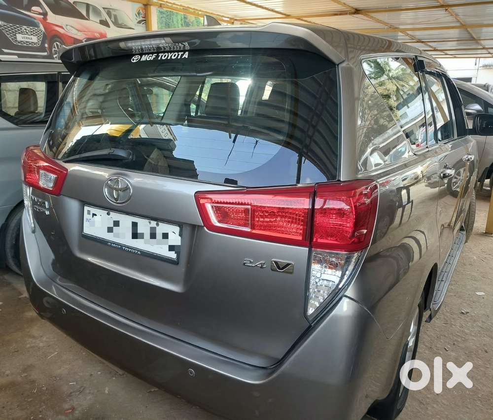 Toyota Innova Crysta 2.4 V 8 Str, 2018, Diesel