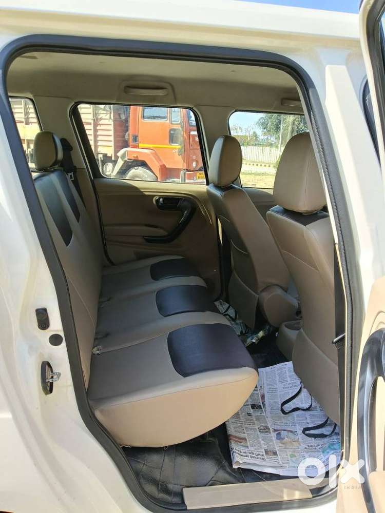 Mahindra Tuv 300 Plus P4, 2018, Diesel