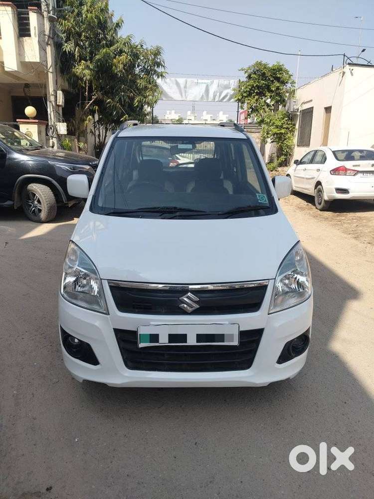 Maruti Suzuki Wagon R Vxi Amt1.2, 2016, Petrol