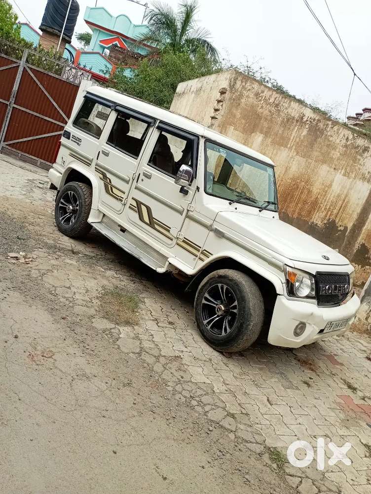 Mahindra Bolero Neo Plus 2012