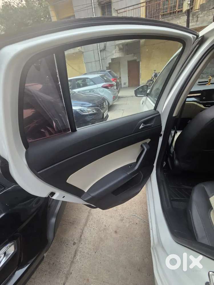 Skoda Slavia 1.0 Tsi At