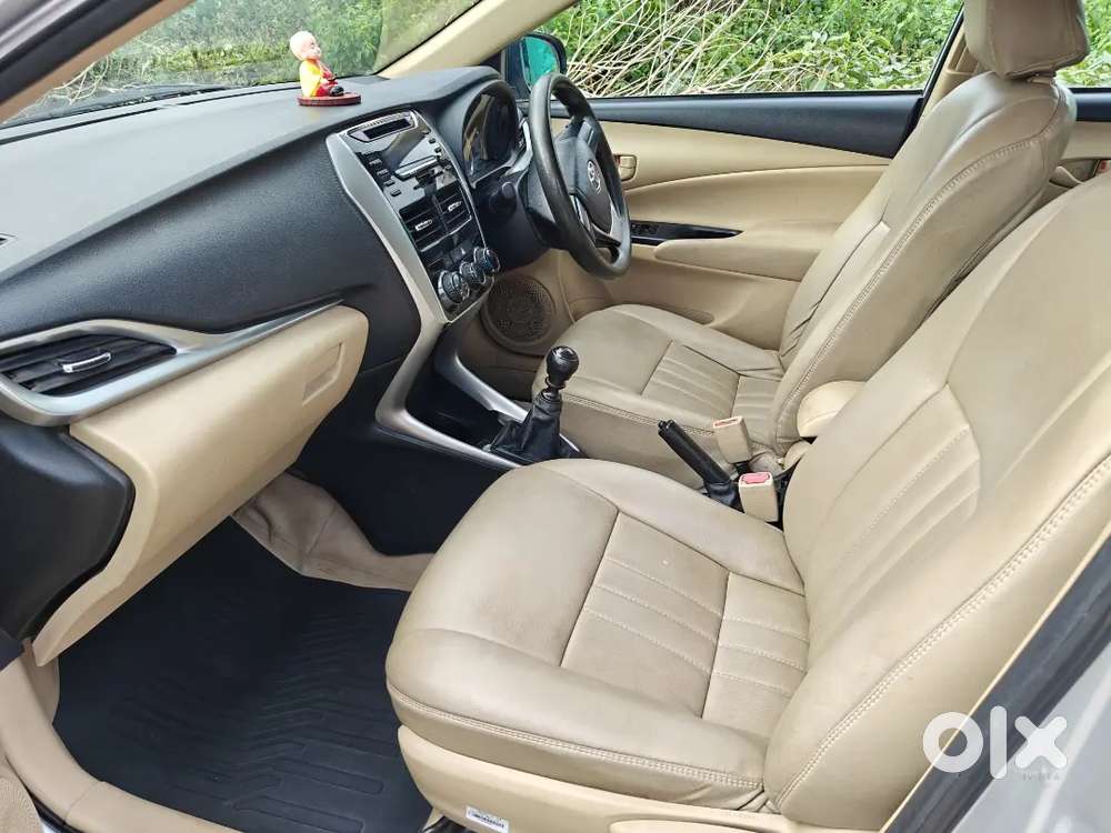 Toyota Yaris Petrol& Cng 2019