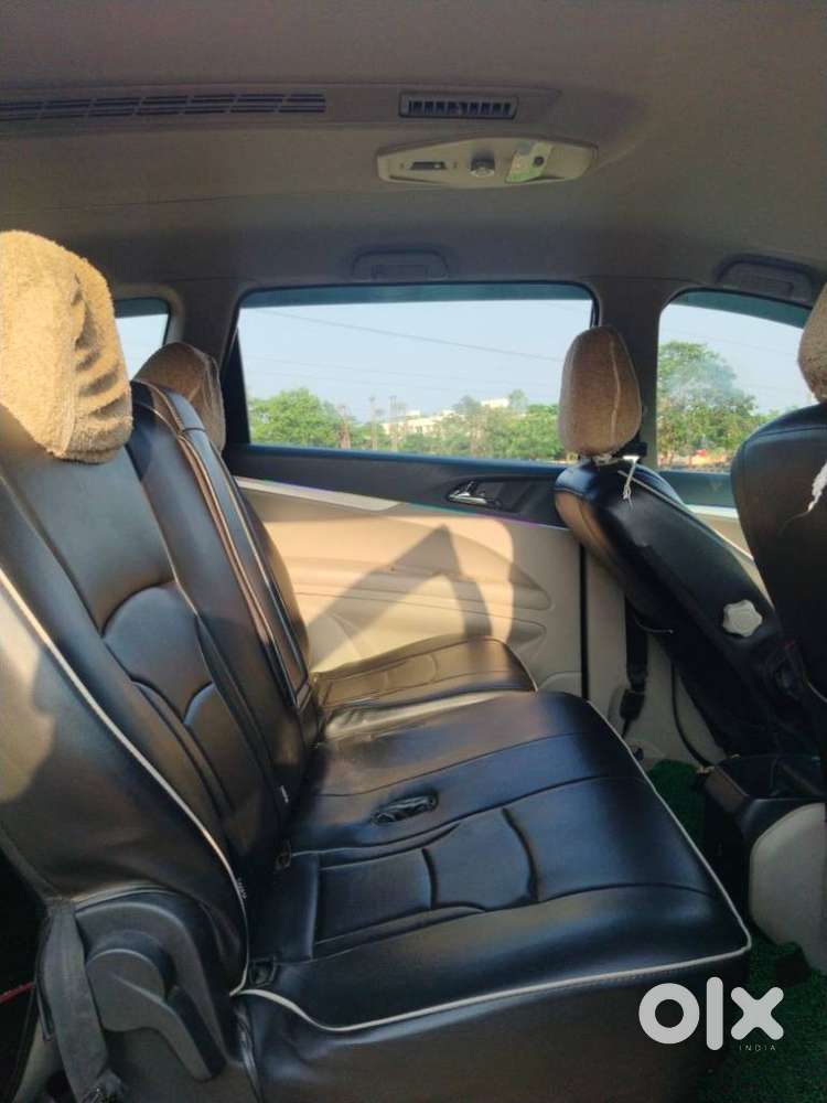 Mahindra Marazzo M6 8str, 2019, Diesel