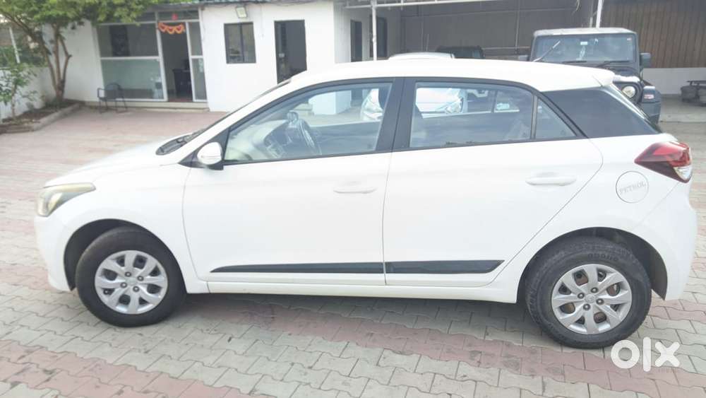 Hyundai Elite I20 1.2 Sportz Plus Vtvt, 2016, Petrol