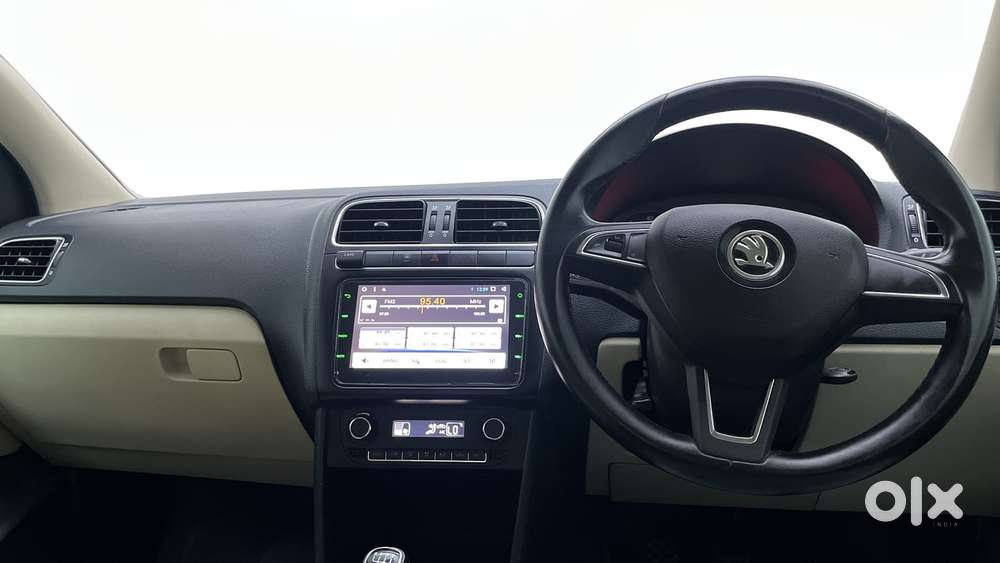 Skoda Rapid 1.5 Tdi Style/1.5 At Style, 2021, Petrol