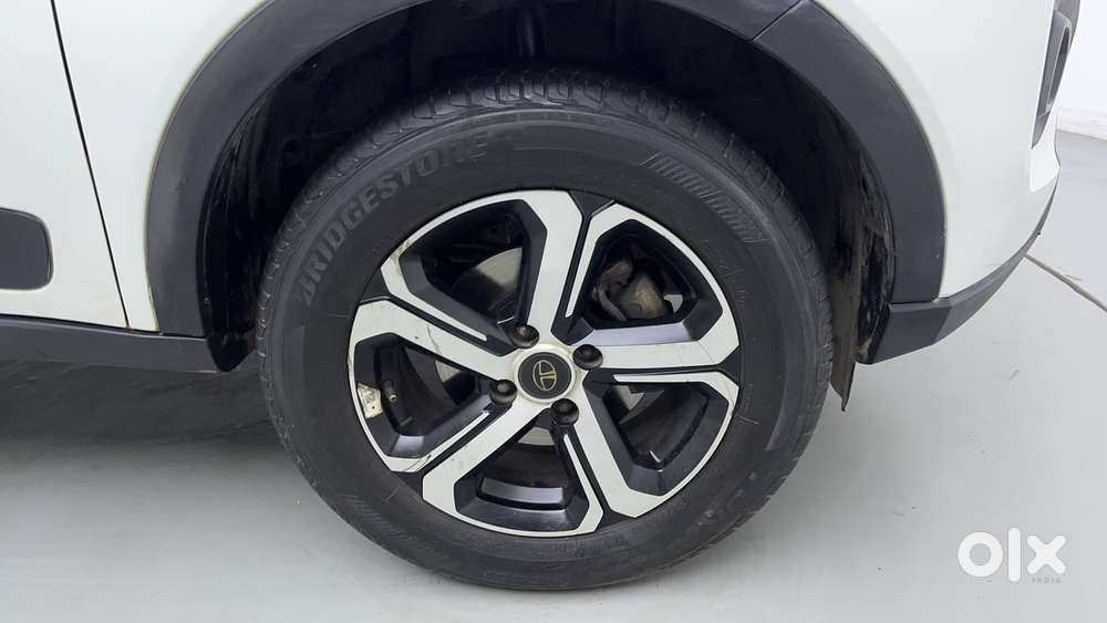 Tata Nexon 1.2 Revotron Xza Plus Hs, 2022, Petrol