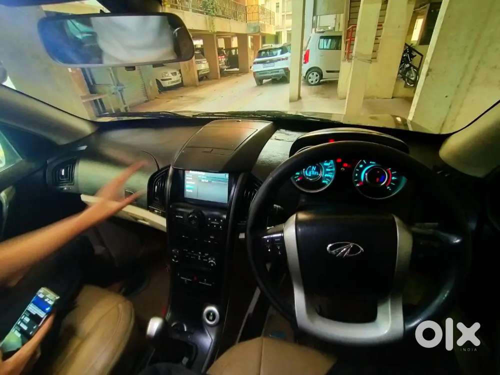 Xuv 500 W10