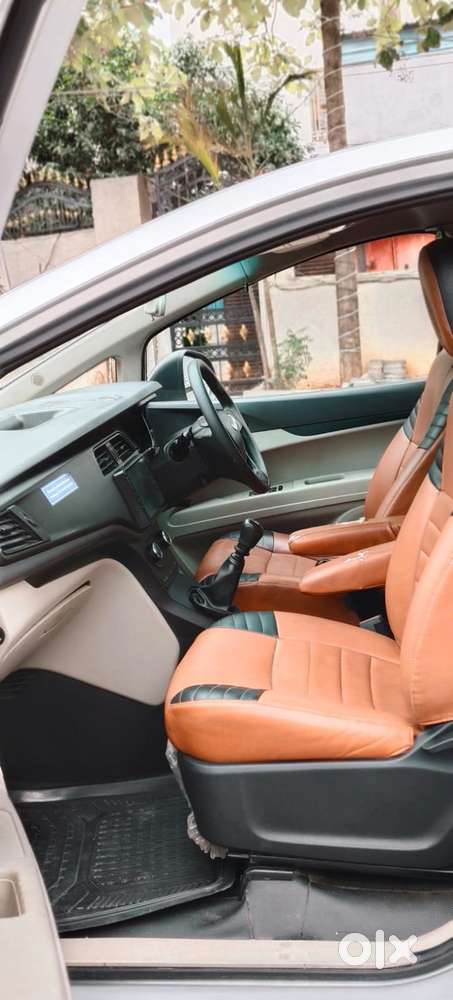 Mahindra Marazzo M2 8str, 2022, Diesel