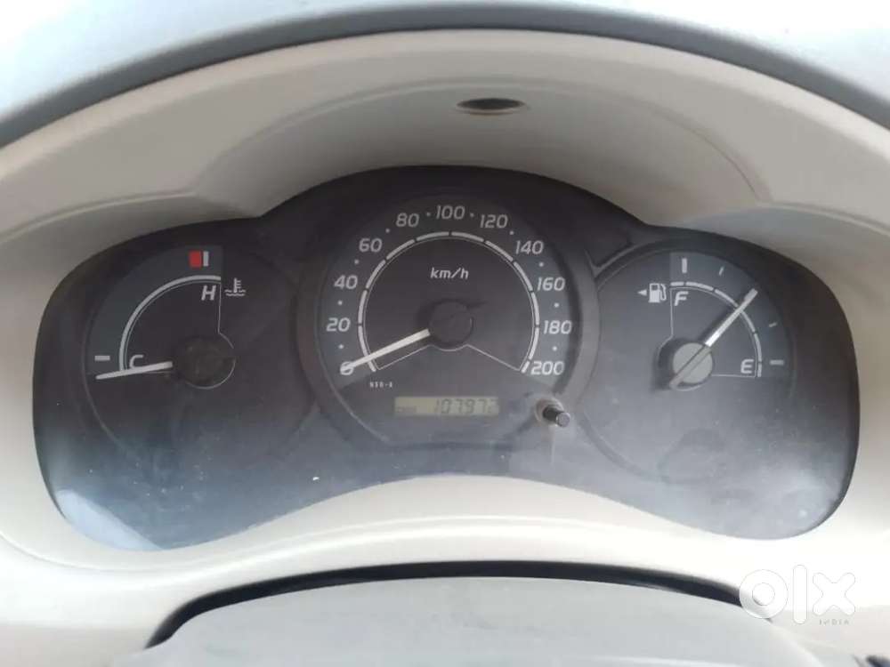 Toyota Innova 2010 Diesel 108000 Km Driven