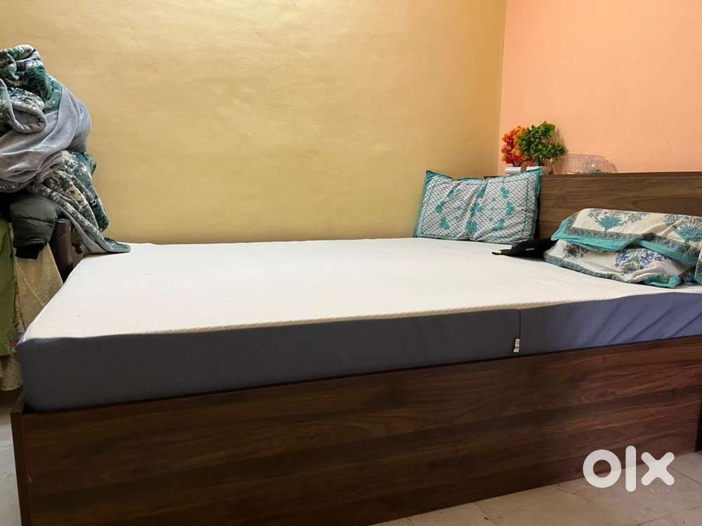 Wakefit dual comfort hard and soft mattersess Other Household Items