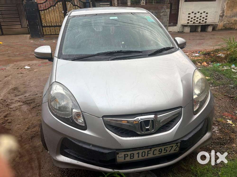 Honda Brio Petrol 2015 Car
