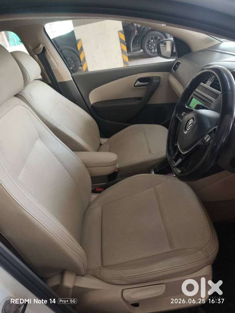 Volkswagen Vento 1.2 Tsi Highline At, 2015, Petrol
