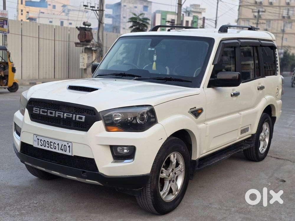 Mahindra Scorpio S10, 2015, Diesel