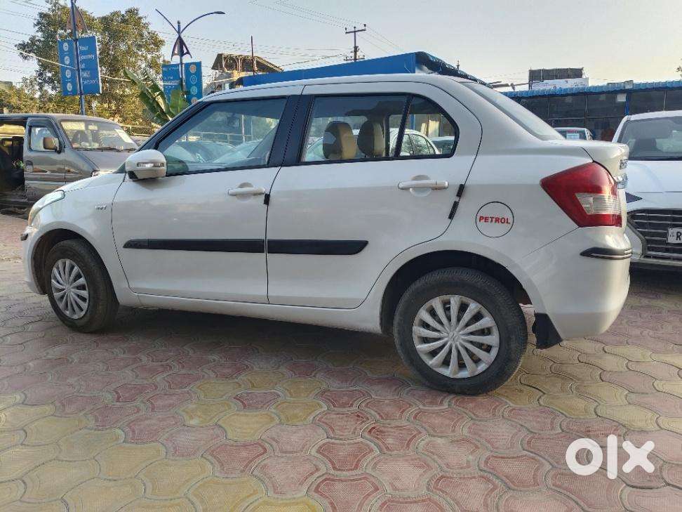 Maruti Suzuki Swift Dzire Vxi At Optional, 2016, Petrol