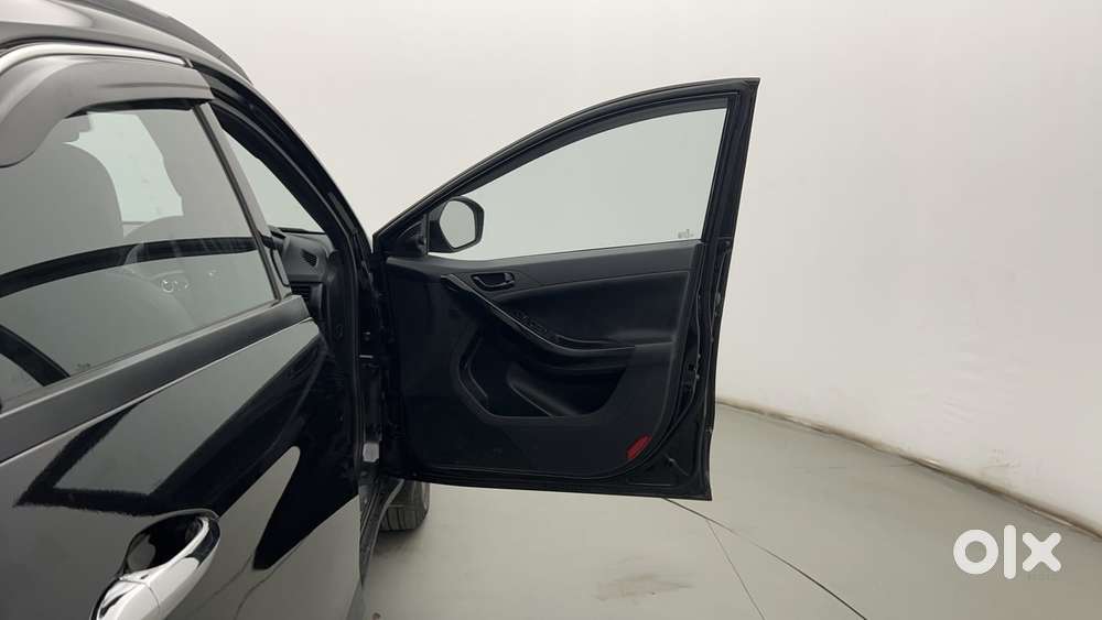 Tata Nexon 1.2 Revotron Xz Plus Hs Dark Edition, 2022, Petrol