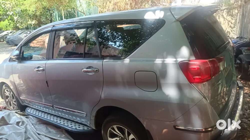 Toyota Innova Crysta 2022 Petrol Well Maintained
