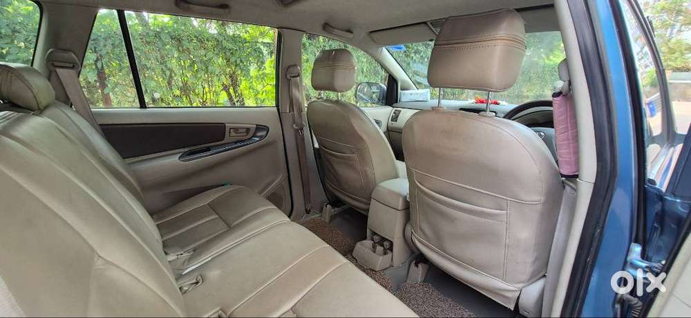 Single Owner Excellent Condition Innova 8 Seater