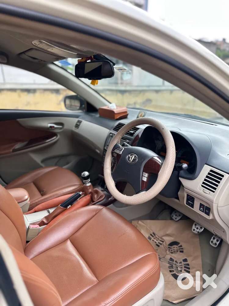 Toyota Corolla Altis 1.8g Limited, 2012, Petrol
