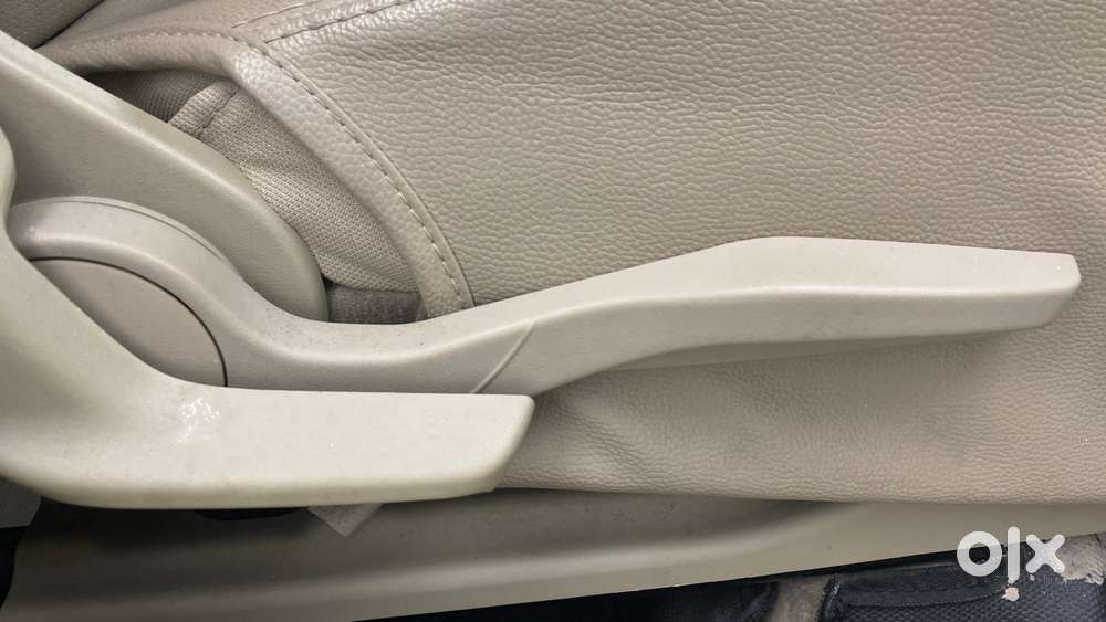 Maruti Suzuki Swift Dzire Zxi + Amt, 2022, Petrol