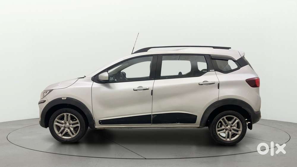 Renault Triber Rxz, 2020, Petrol