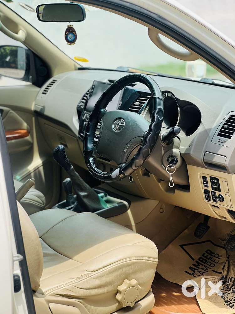 Toyota Fortuner 3.0 4x4 Manual, 2011, Diesel