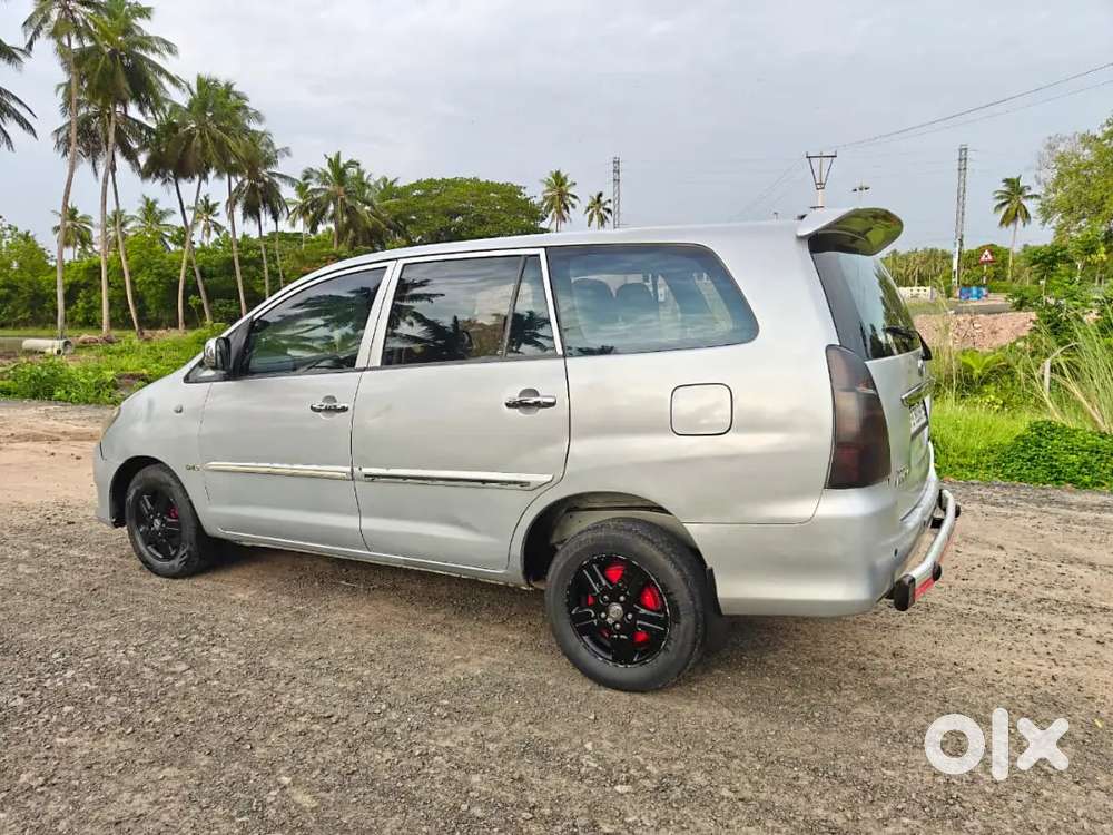 Toyota Innova 2006 Diesel Well Maintained