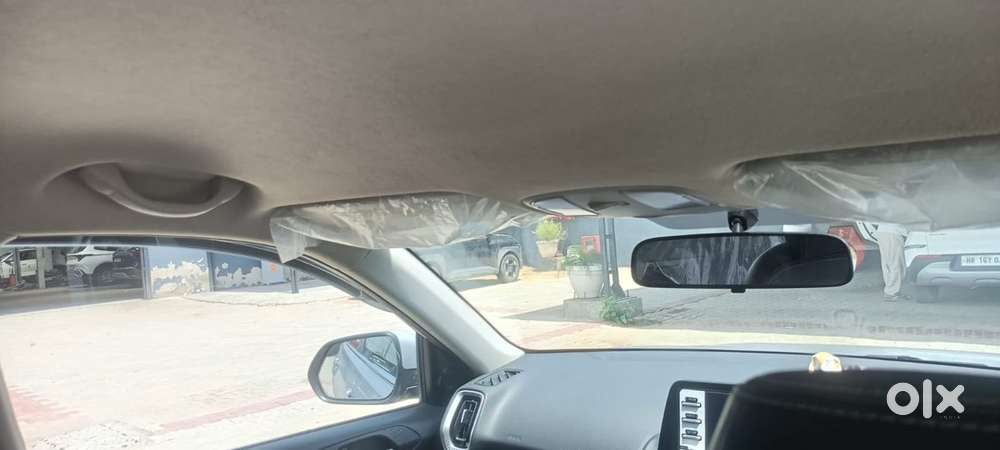 Kia Sonet Petrol 2023