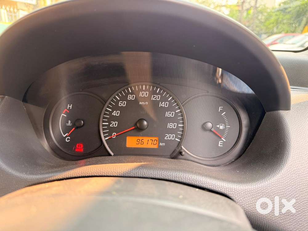 Maruti Suzuki Swift Dzire Vxi, 2011, Petrol