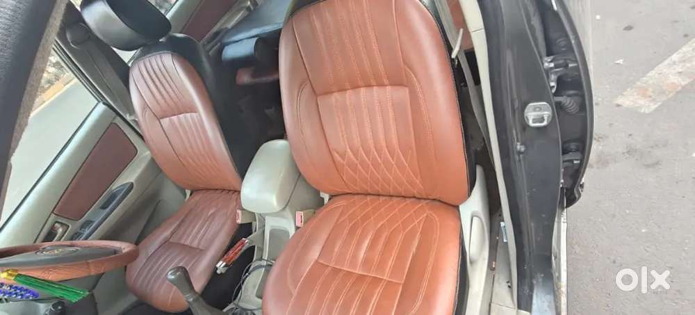 Toyota Innova 2011