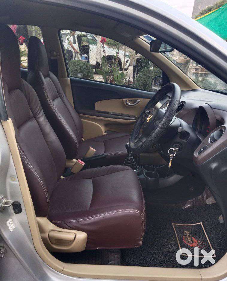 Honda Brio 2011-2013 V Mt, 2012, Petrol