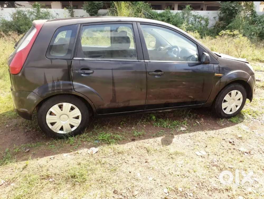 Ford Figo 2012 Petrol 98575 Km Driven