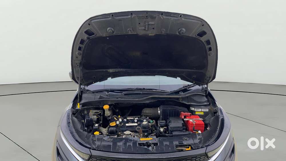 Tata Altroz 1.2 Xe, 2020, Petrol
